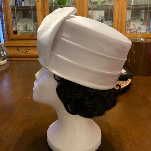 Hat - Picture 4 of 4